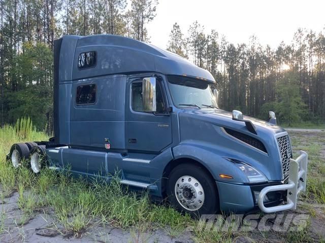 Volvo VNL860 Autotractoare