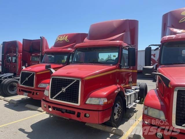 Volvo VNM42T Autotractoare