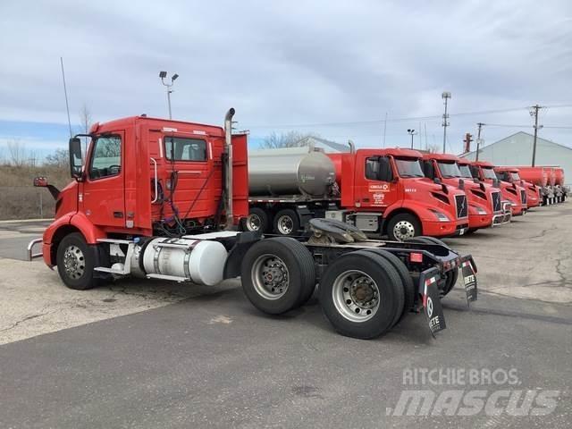 Volvo VNR Autotractoare