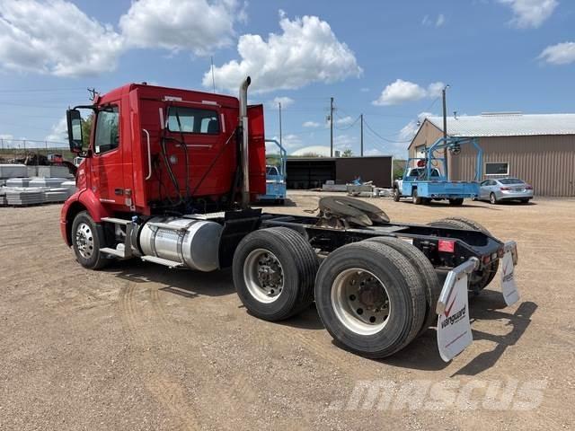 Volvo VNR Autotractoare
