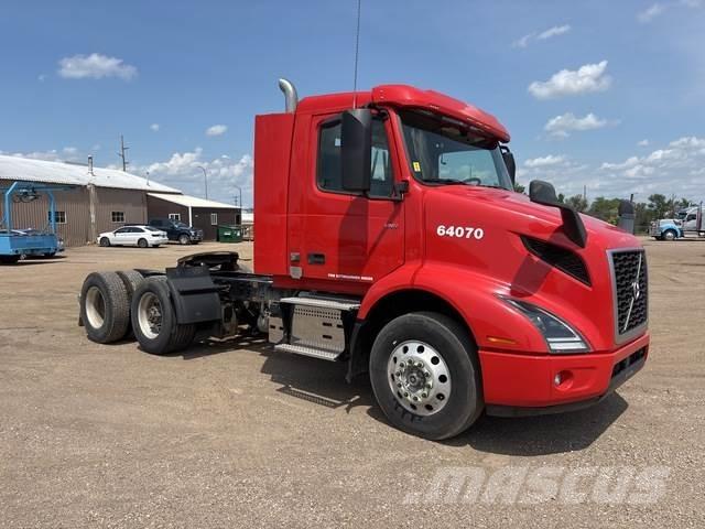 Volvo VNR Autotractoare