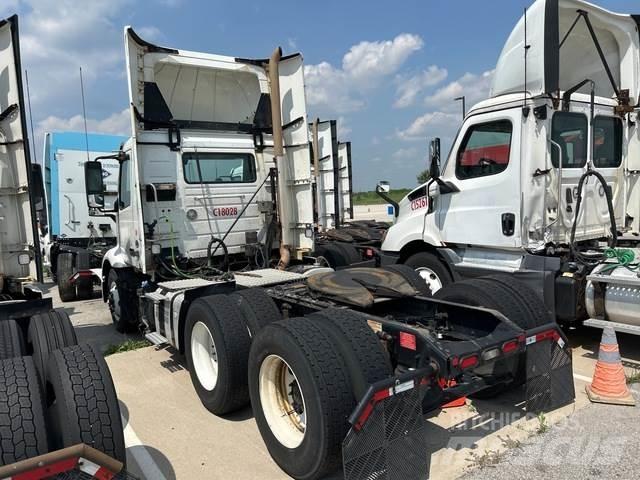 Volvo VNR Autotractoare