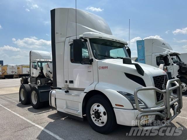 Volvo VNR Autotractoare