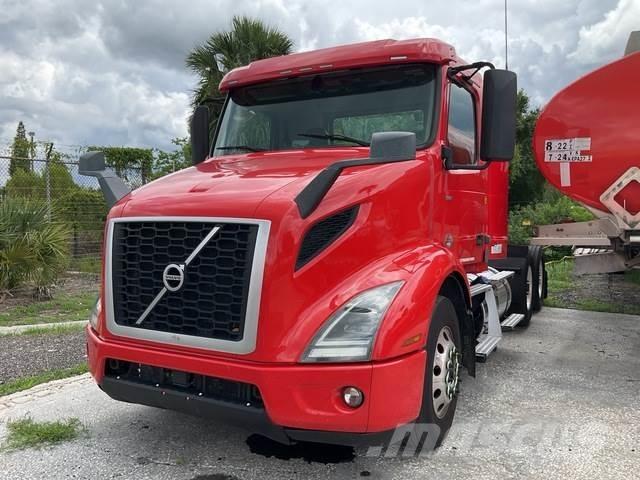 Volvo VNR Autotractoare