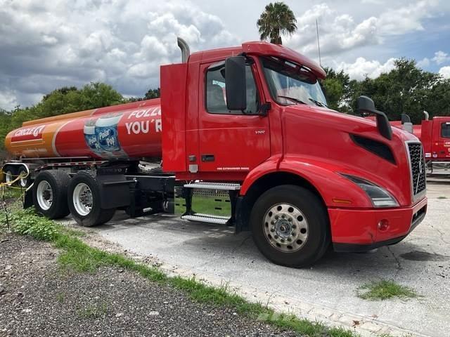 Volvo VNR Autotractoare