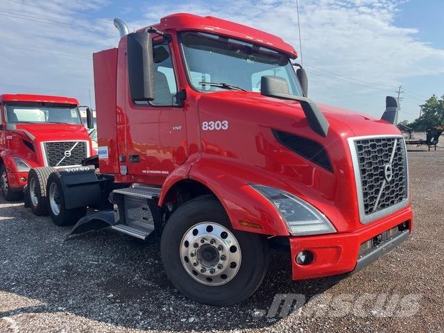 Volvo VNR Autotractoare