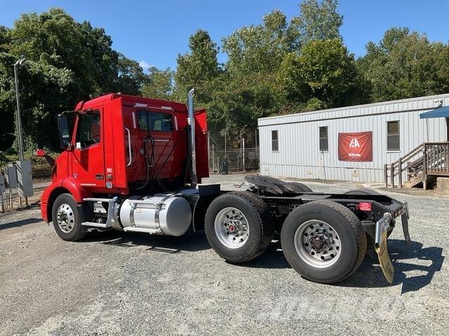 Volvo VNR Autotractoare