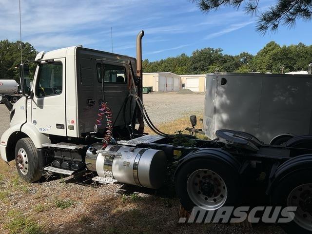 Volvo VNR Autotractoare