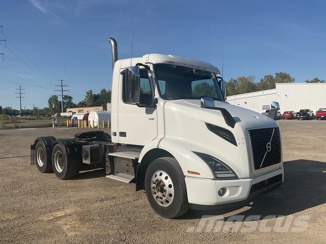 Volvo VNR Autotractoare