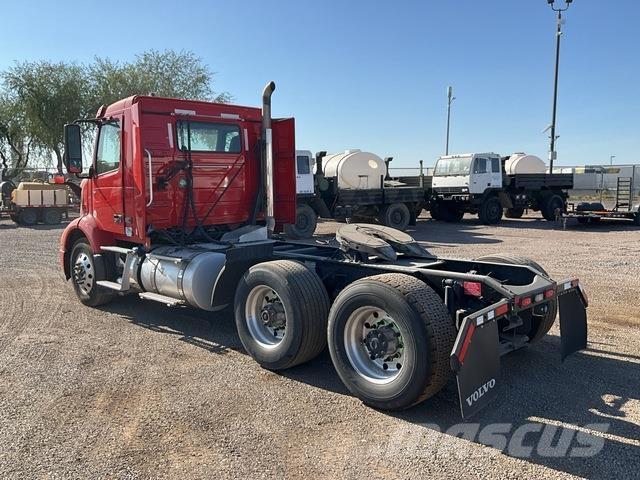 Volvo VNR Autotractoare