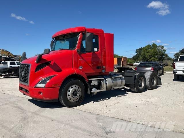 Volvo VNR Autotractoare