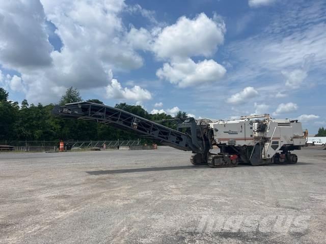 Wirtgen W2200 Utilaje asfalt cu freze reci