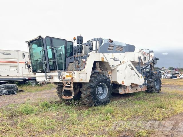 Wirtgen WR240 Compactoare sol