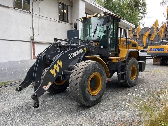 XCMG XC938U Incarcator pe pneuri
