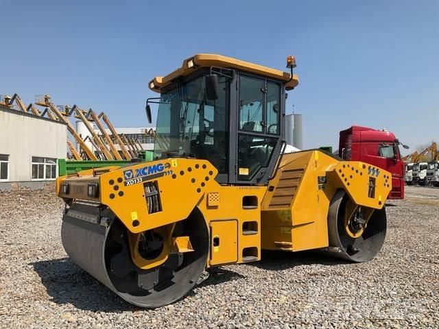 XCMG XD133E Cilindri compactori dubli