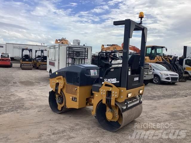 XCMG XMR303S Cilindri compactori dubli