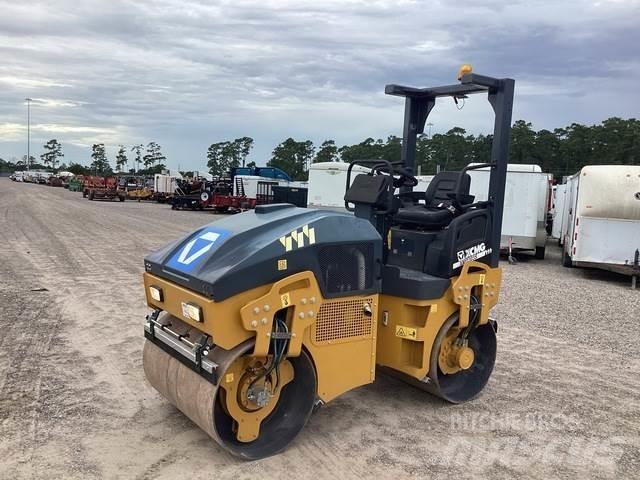 XCMG XMR303S Cilindri compactori dubli