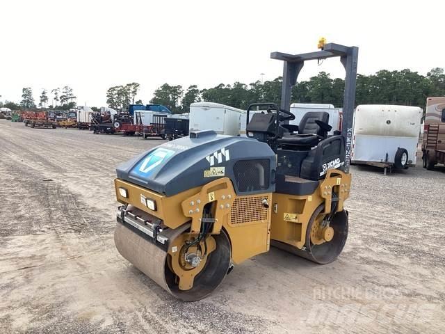 XCMG XMR303S Cilindri compactori dubli