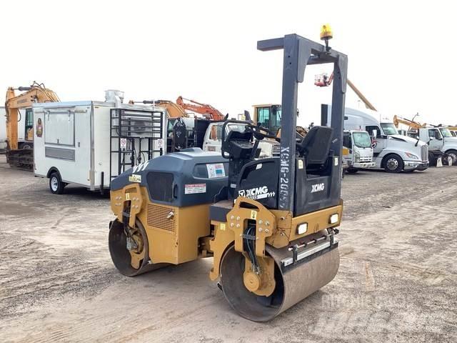 XCMG XMR303S Cilindri compactori dubli
