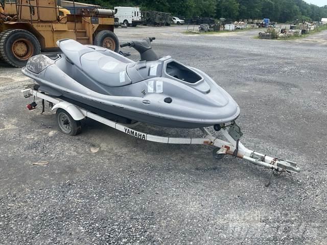 Yamaha  Barje si pontoane