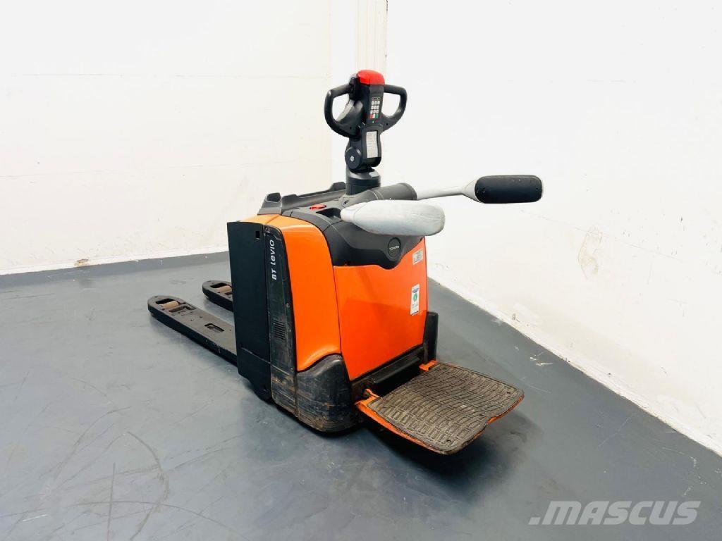 BT LPE 200 Transpaleta manuala