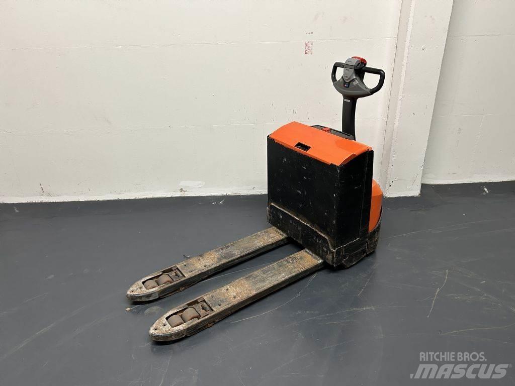 BT LWE200 Transpaleta manuala
