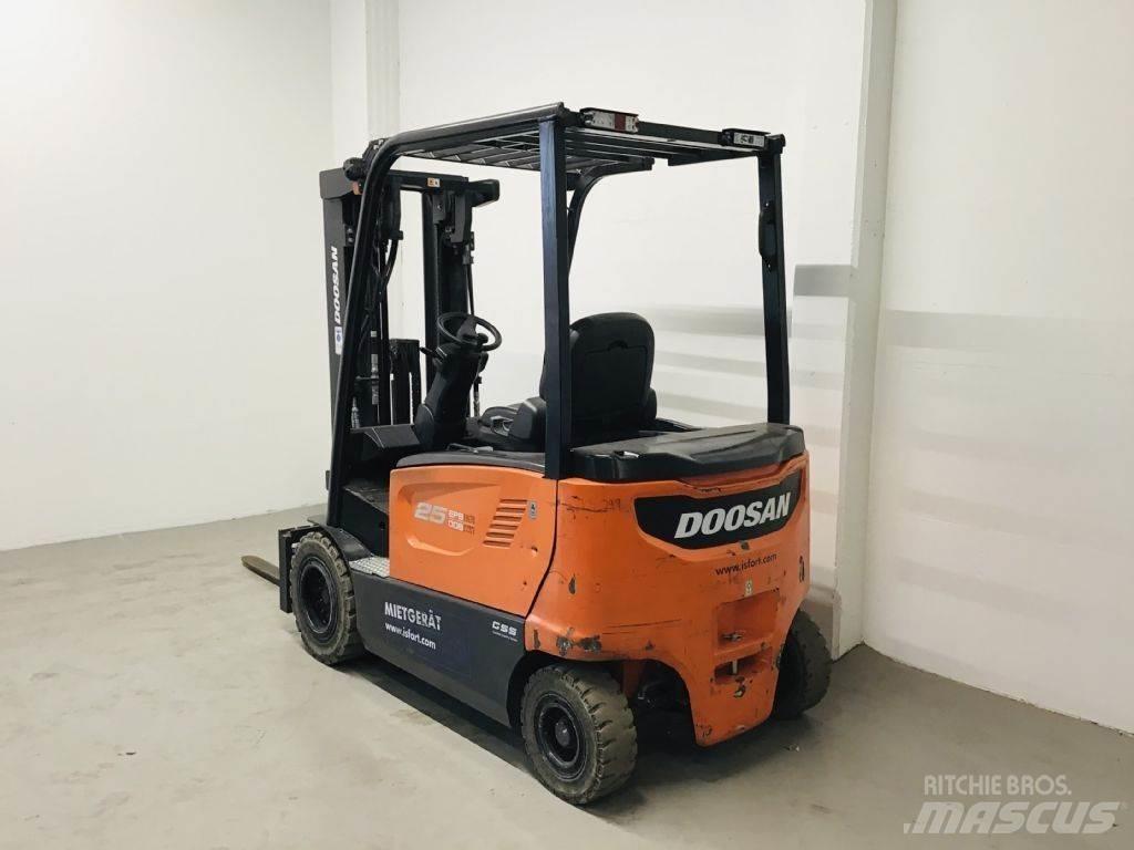 Doosan B25X-7 Stivuitor electric