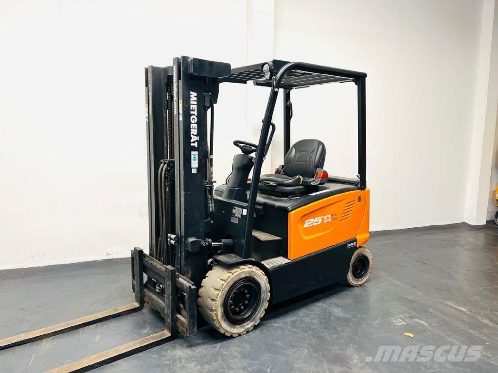 Doosan B25X-7 Plus Stivuitor electric
