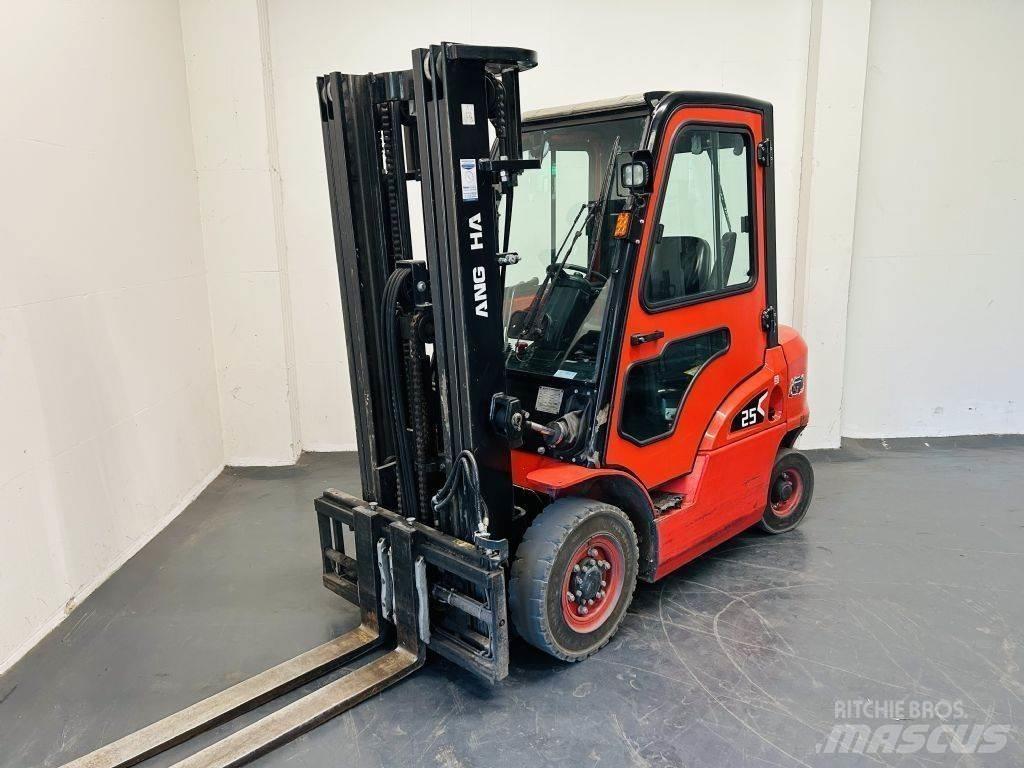 Hangcha CPCD25-XRW92F Stivuitor diesel