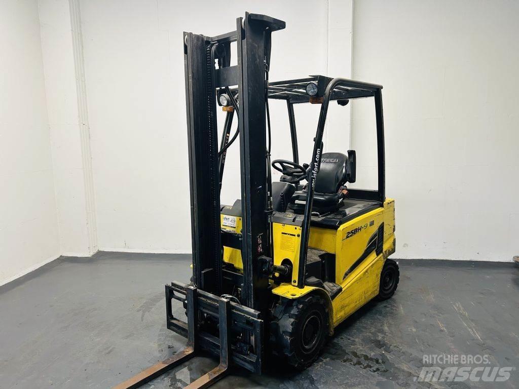 Hyundai 25BH-9 Stivuitor electric