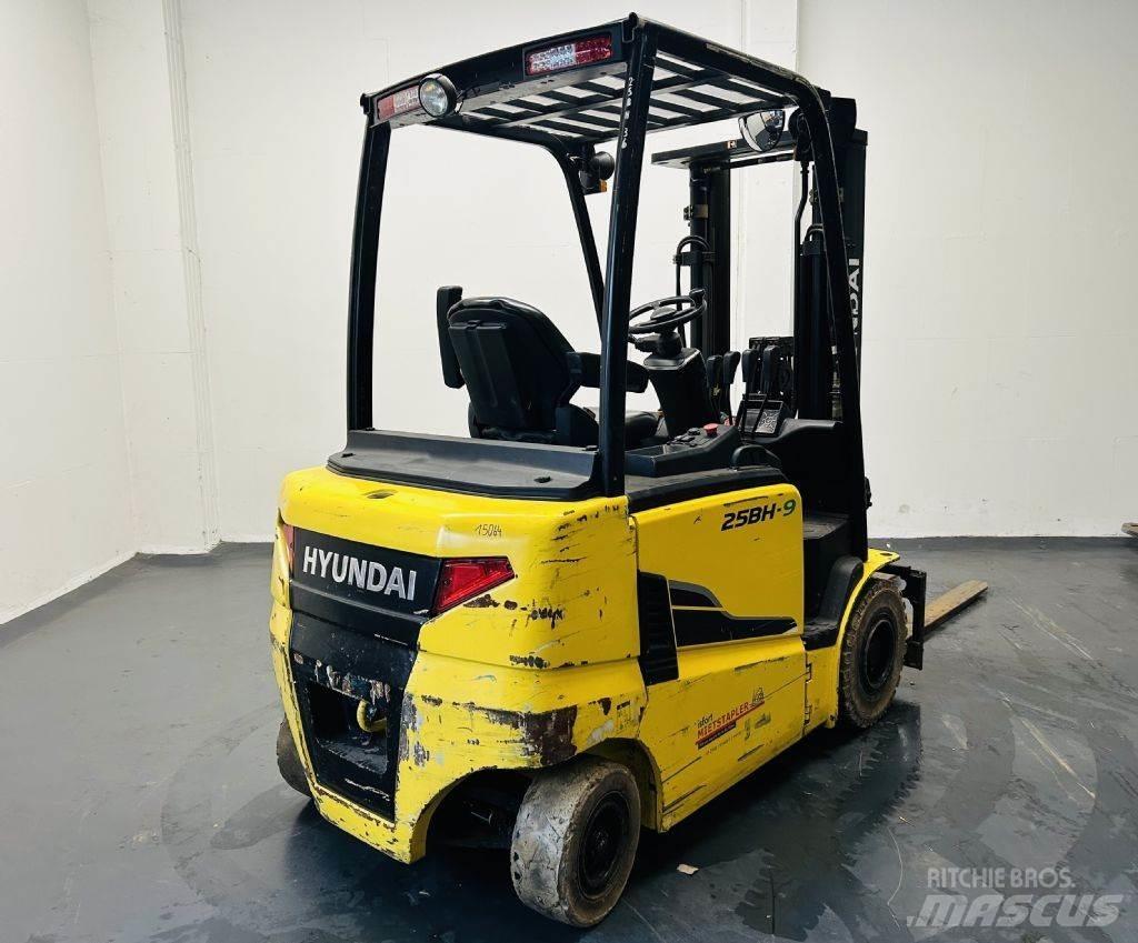 Hyundai 25BH-9 Stivuitor electric