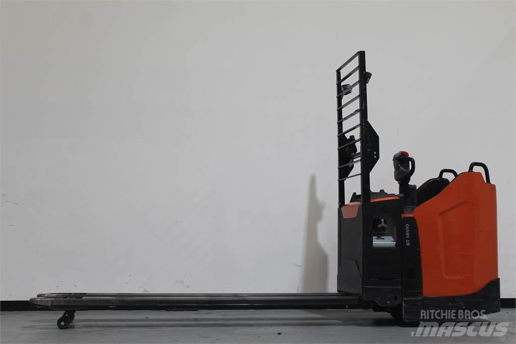 Toyota LPE200 Transpaleta manuala