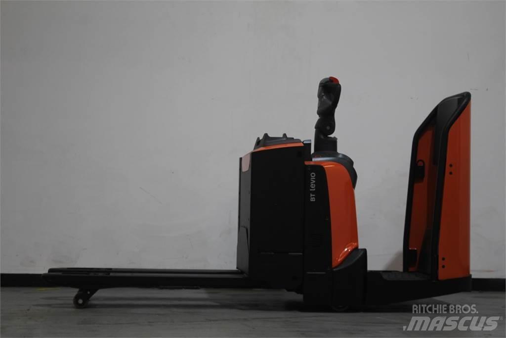 Toyota LPE200 Transpaleta manuala