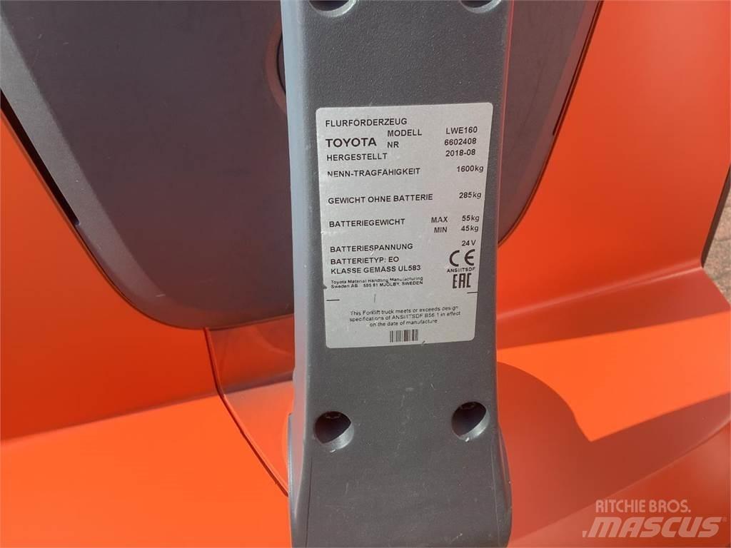 Toyota LWE160 Transpaleta manuala