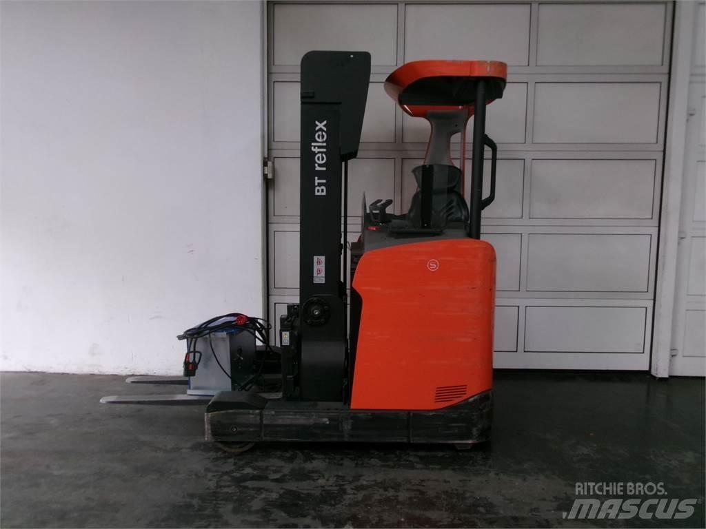 Toyota RRE140H Stivuitor cu catarg retractabil