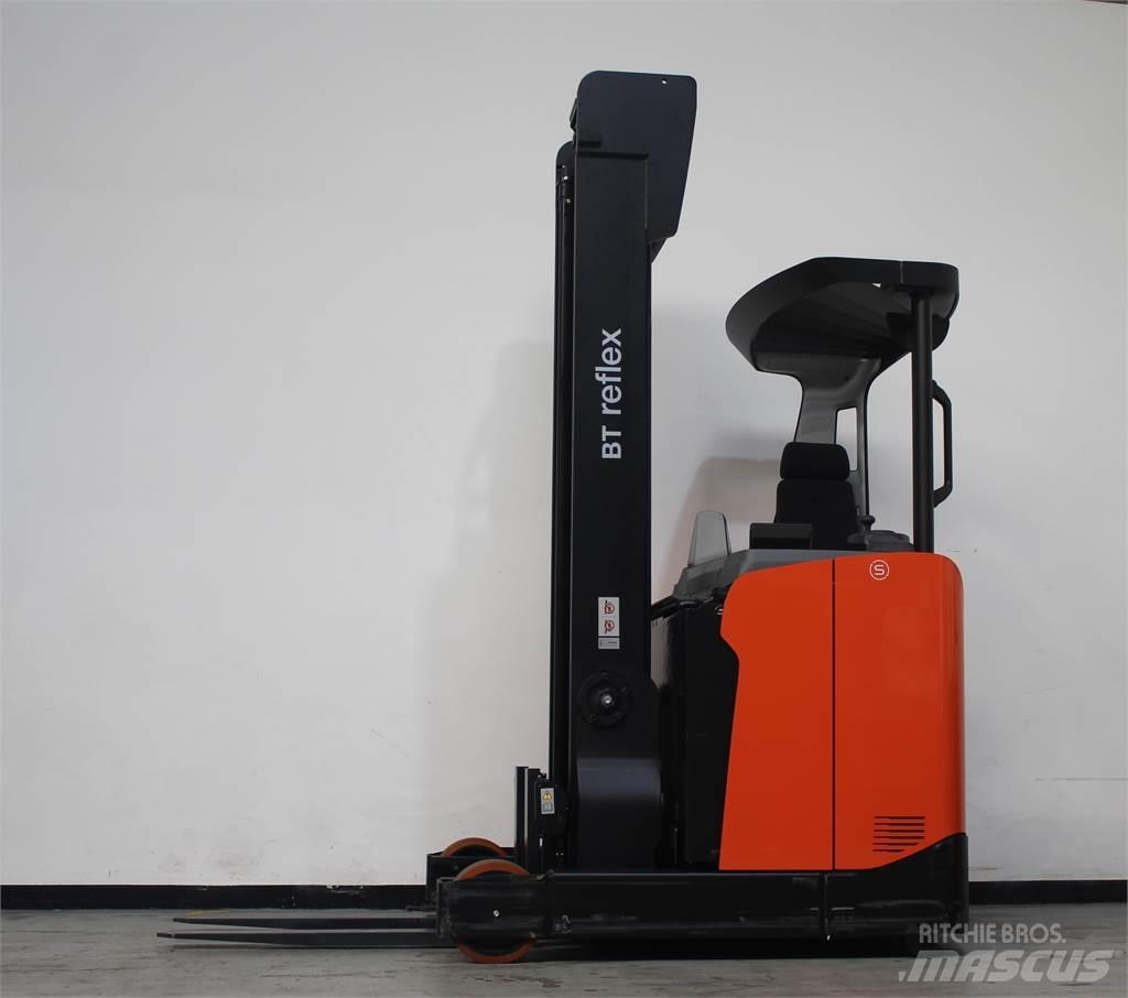 Toyota RRE140HE Stivuitor cu catarg retractabil