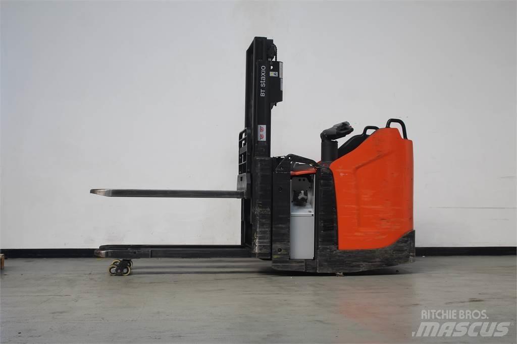 Toyota SPE200D Transpaleta manuala