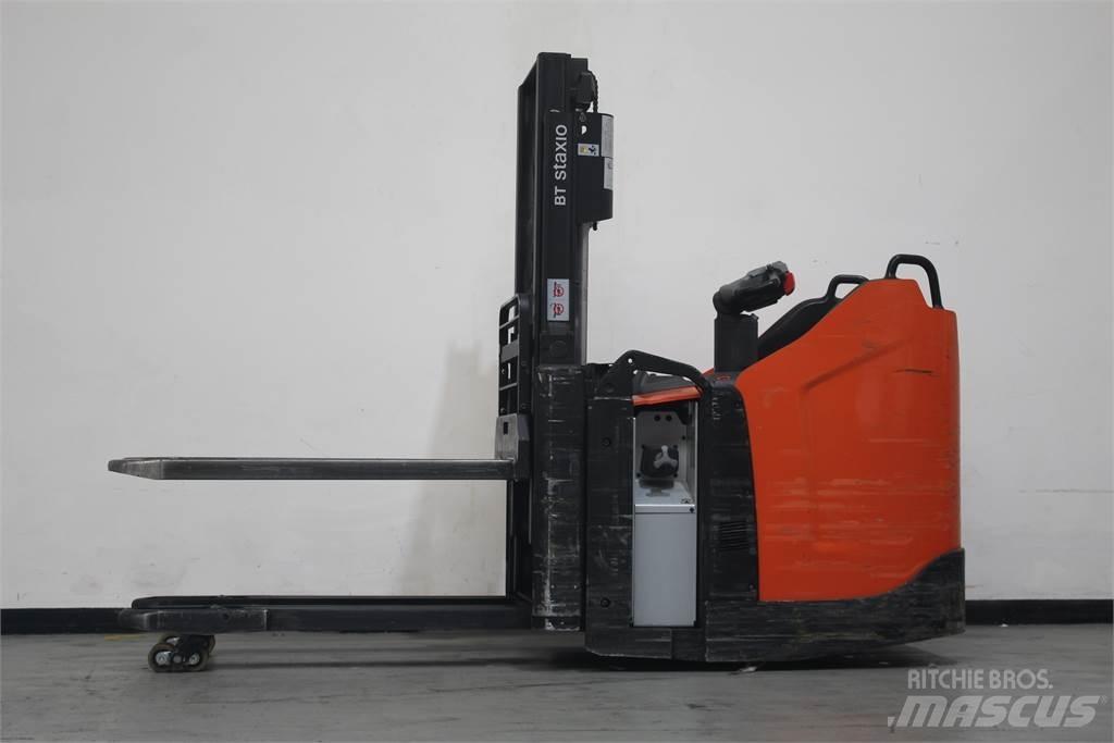 Toyota SPE200D Transpaleta manuala