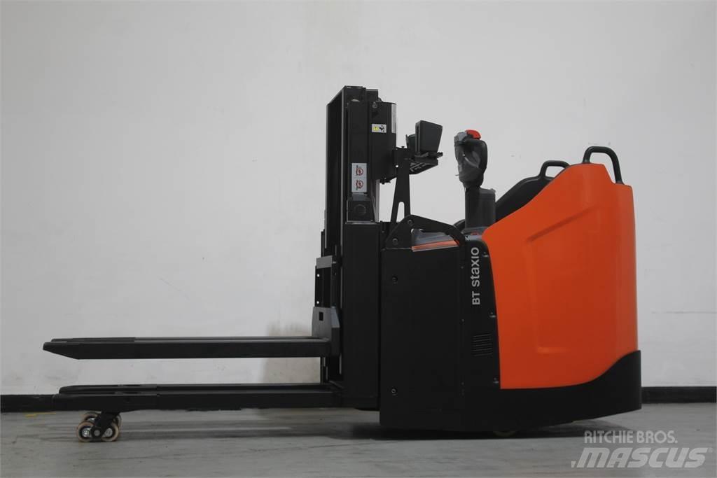 Toyota SPE200D Transpaleta manuala