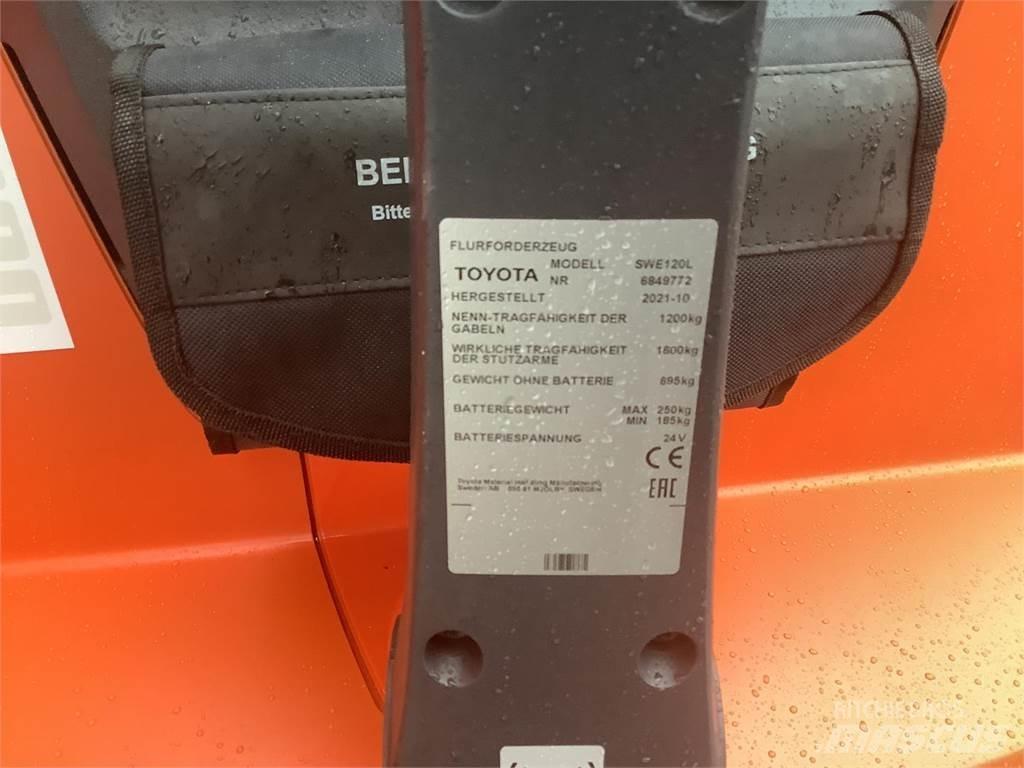 Toyota SWE120L Transpaleta manuala