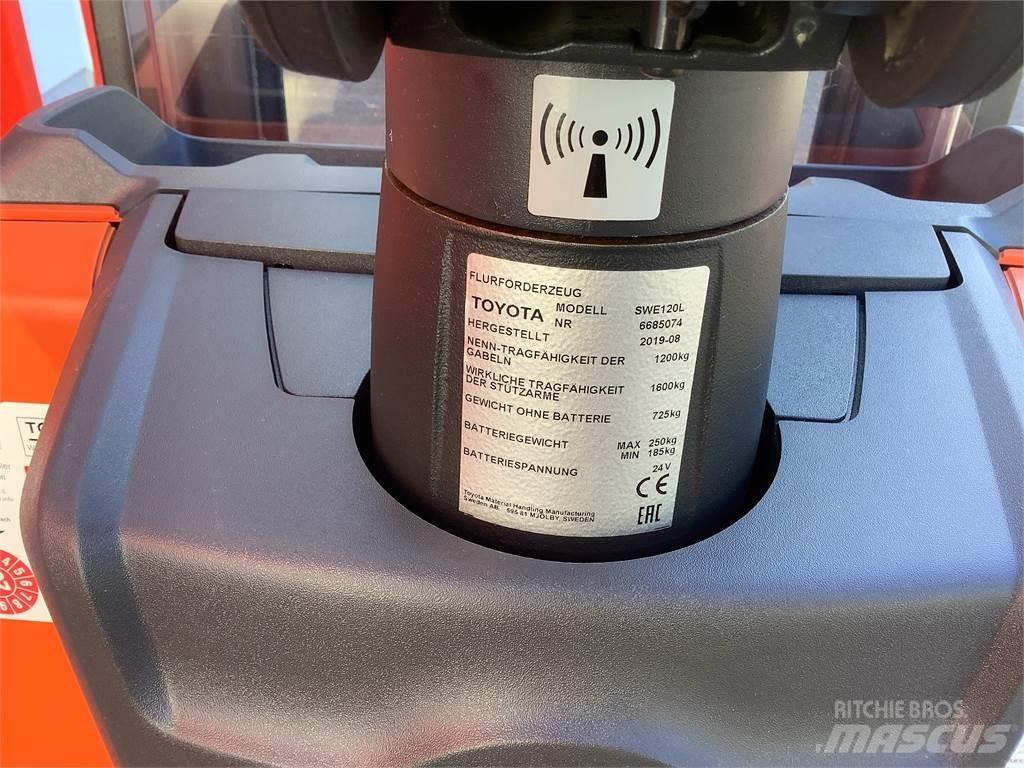 Toyota SWE120L Transpaleta manuala