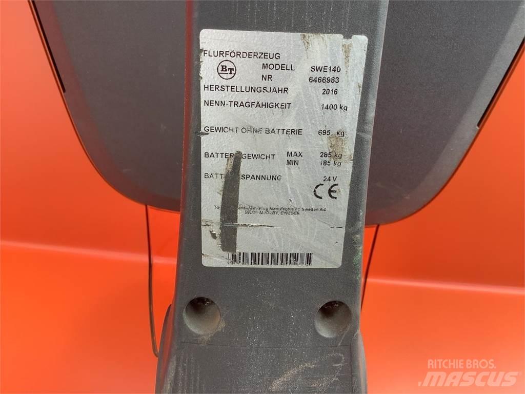 Toyota SWE140 Transpaleta manuala