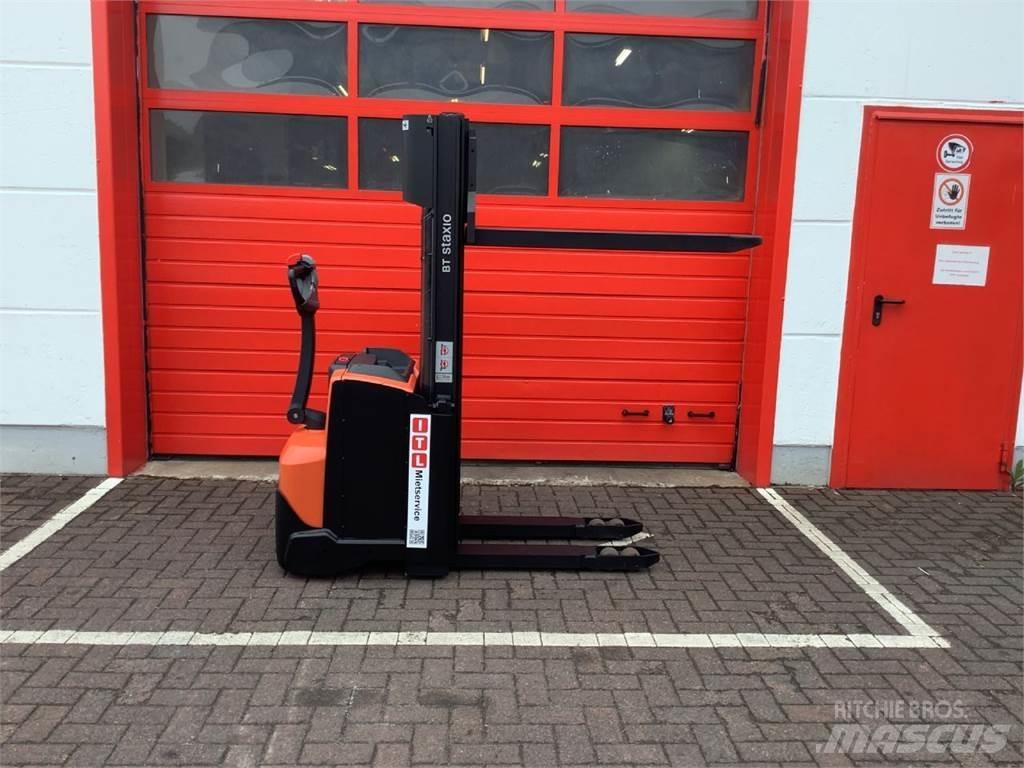 Toyota SWE140 Transpaleta manuala
