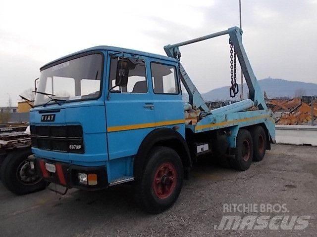 Fiat 697 NP Camion cu carlig de ridicare
