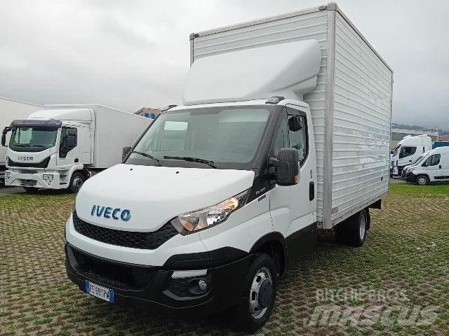 Iveco 35C13 Autocamioane