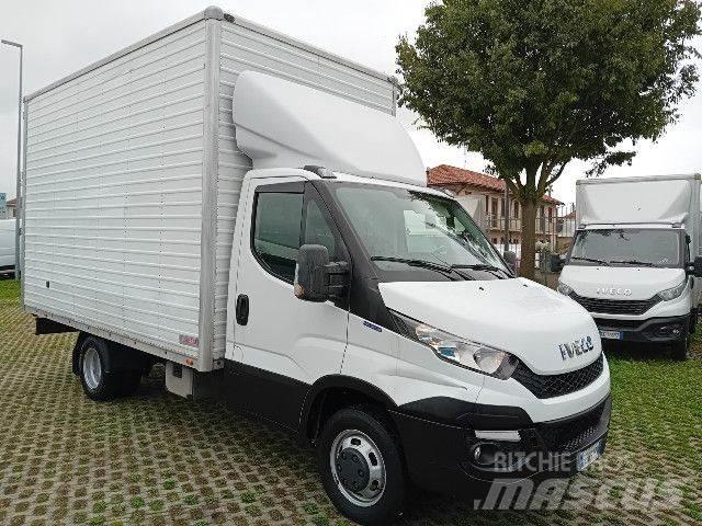 Iveco 35C13 Autocamioane