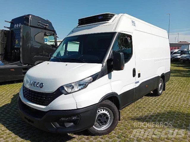 Iveco 35S16 Camion cu control de temperatura