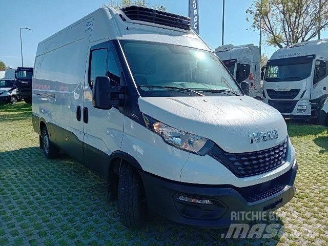 Iveco 35S16 Camion cu control de temperatura