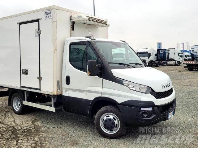 Iveco 50C15 Camion cu control de temperatura