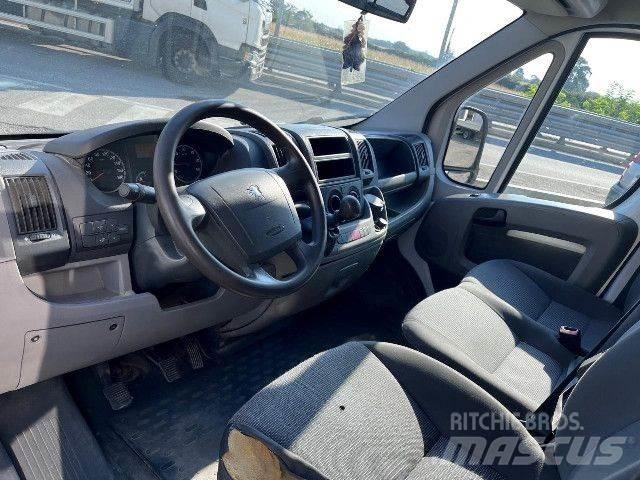 Peugeot BOXER Autobasculanta